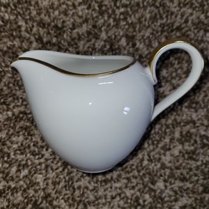 Heinrich Bavaria SELB Porcelain Creamer